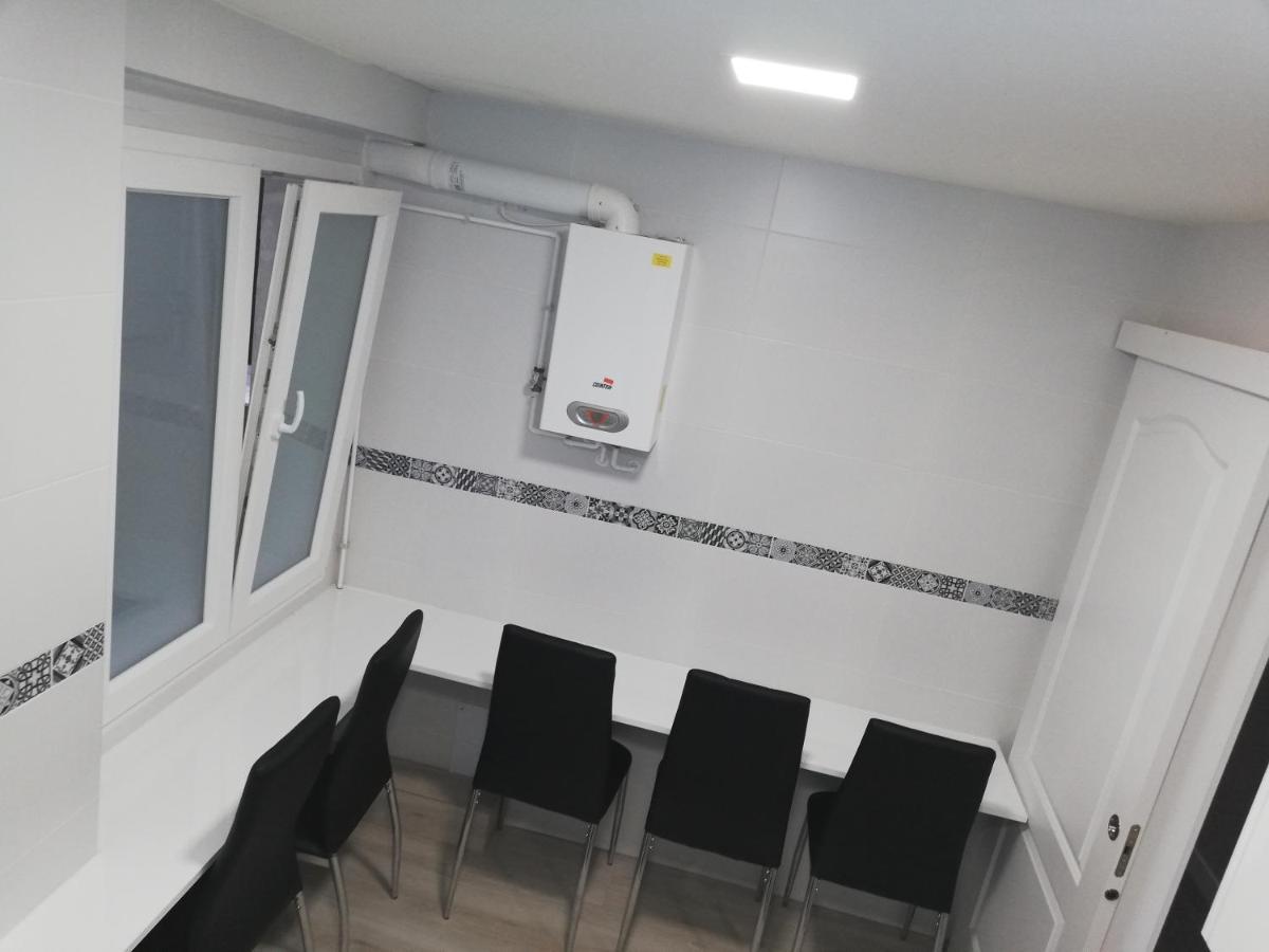 Pension La Intermodal Santiago de Compostela Kültér fotó